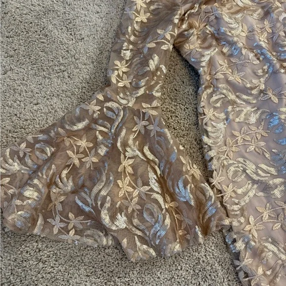 Calvin Klein Gold Long Sleeve Lace Dress - Picture 3 of 6